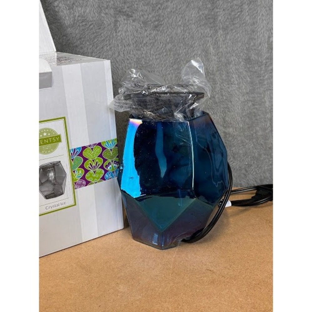 Scentsy Crystal Ice Wax Warmer Iridescent Blue Geometric Glass Full Size